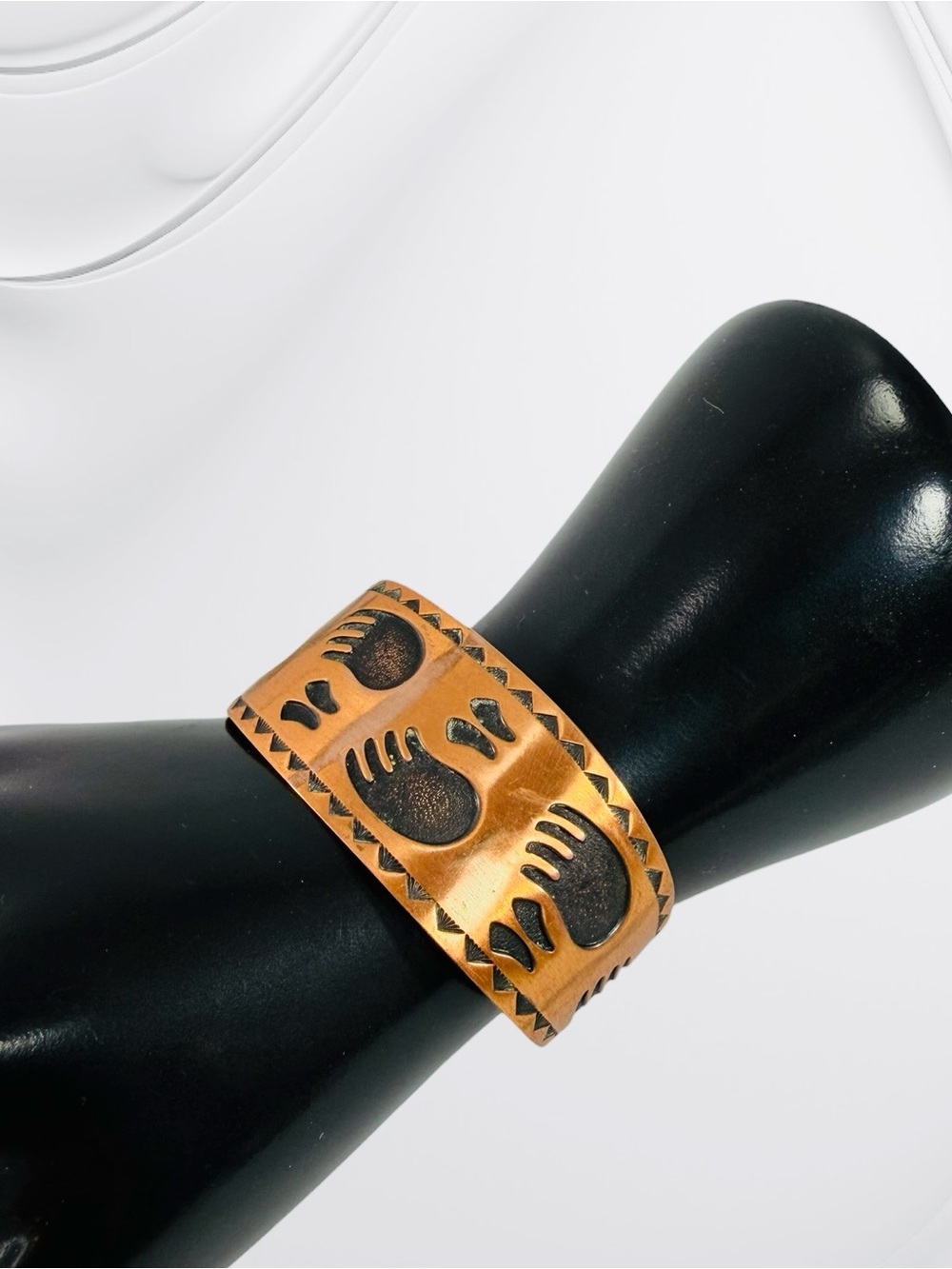 Solid Copper Cuff Bracelet Bear Claw Paw Deer Hoof Southwest Stamped Design READ